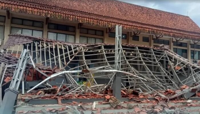 Gazebo Unsil Roboh, 18 Mahasiswa Terluka saat Latihan Teater