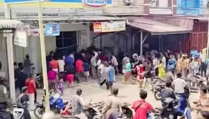 Minimarket di Tapanuli Tengah Dijarah Warga Akibat Kelangkaan Logistik Pascabanjir