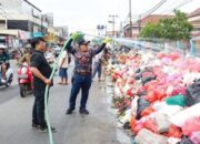 Alih-Alih Olah Sampah, Pemkot Tangsel Tutup Sampah di Jalan dengan Terpal