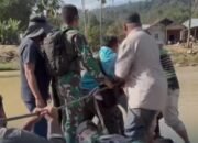 Tinjau Wilayah Terisolir, Gubernur Aceh Alami Insiden Rakit Terbalik