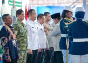 Haru! Bupati Karawang Terima Tanda Kehormatan Satya Lencana Wira Karya dari Presiden RI