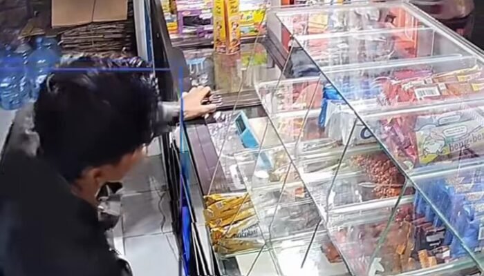 Gagal Curi HP, Pelaku Kabur Saat Penjaga Warung Ambil Celurit