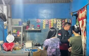 Polres Gresik Razia Miras dan Warung Karaoke di Menganti, Sejumlah Orang Diamankan
