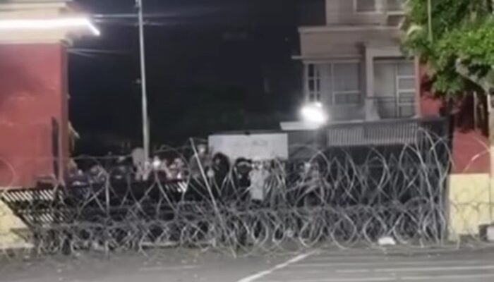 Protes Kasus Remaja Tewas di Maluku, Massa Serbu Mapolda DIY