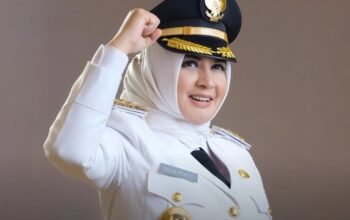 KPK Tahan Bupati Pekalongan, Diduga Atur Proyek Melalui Perusahaan Keluarga