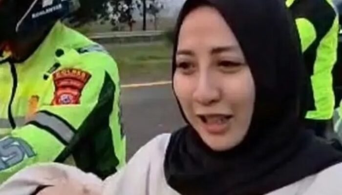 Gara-Gara Salat Subuh, Seorang Pemudik Tertinggal Rombongan Keluarganya di KM 130 Cipali