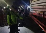 Parkir di Bahu Jalan, Truk Memicu Kecelakaan Maut di Bandung