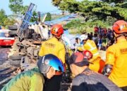 Truk Kayu Tabrak 4 Kendaraan di Wonosobo, 2 Orang Tewas
