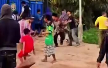 Kesal Peredaran Narkoba Tidak Ditindak, Massa di Riau Nekat Bakar Rumah Bandar