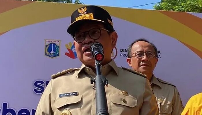 Naming Rights Halte jadi Sorotan, Pramono Pastikan Utamakan Kenyamanan Publik