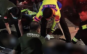 Truk Tabrak Sepeda Motor di Jalan Raya Serang, 2 Orang Tewas Ditempat