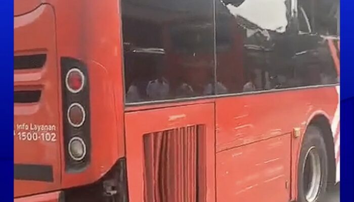 Dua Bus Transjakarta Tabrakan di Jakarta Timur saat Dikemudikan Pramusapa