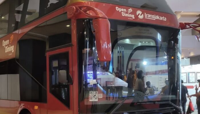 Sensasi Makan di Atas Bus Tingkat, Transjakarta Perkenalkan Open Dining of Jakarta