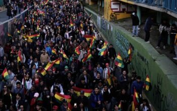 Bentrok Terjadi di La Paz, Demonstran Desak Presiden Bolivia Rodrigo Paz Pereira Mundur