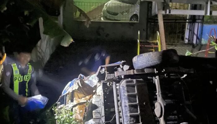 Tragis! Angkot Tertabrak Kereta di Perlintasan Tanpa Palang Pintu Bogor, Sopir Tewas di Tempat