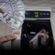 Rupiah Ditutup Melemah ke Rp17.529, IHSG Turut Terkena Imbas