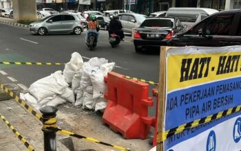 Terkena Semburan Api Kabel Tegangan Tinggi, Dua Pekerja Galian di Jakarta Selatan Dilarikan ke RS