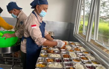 Mendikdasmen Pastikan Program Makan Bergizi Gratis Lanjut, Skema Penyaluran Bakal Disesuaikan