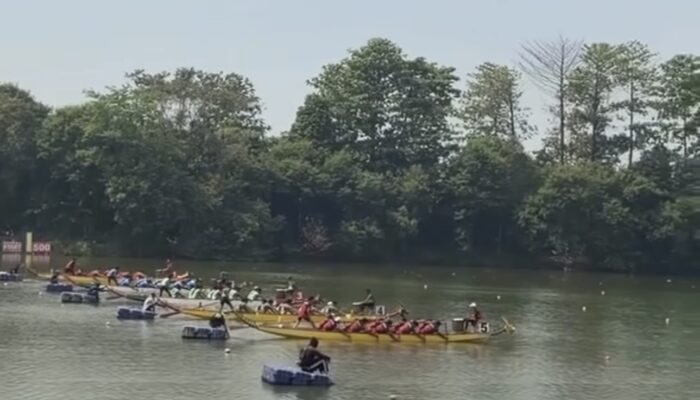 Diikuti 1.500 Peserta, Disparpora Karawang Gelar Festival Dragon Boat 2026
