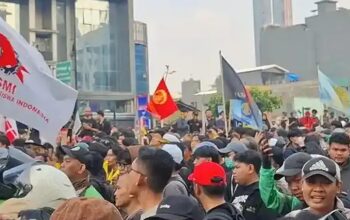 Mahasiswa Gelar Aksi di Dukuh Atas, Bawa Lima Tuntutan untuk Pemerintah