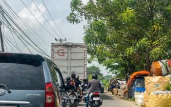 Warga Keluhkan Jalan Veteran ke Pemkab, Pengendara: Berharap Ada Penertiban