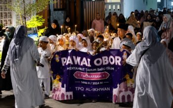 Sambut 1 Muharram 1448 H, Warga Perumahan Bumi Adiarsa Indah Karawang Gelar Pawai Obor