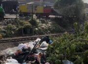 Sampah Kembali Berserakan di Area Penataan Cikampek, Warga Diminta Jaga Kebersihan