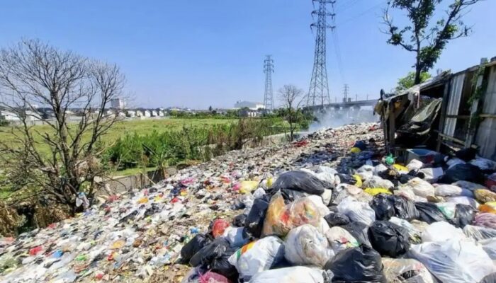 Memasuki Musim Kemarau, DLH Karawang Minta Warga Hentikan Kebiasaan Membakar Sampah