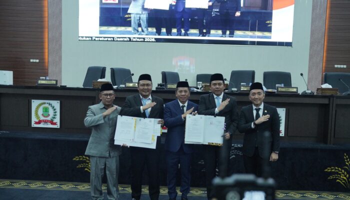 Ketok Palu! DPRD Karawang Resmi Tandatangani Keputusan Strategis di Rapat Paripurna