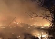 Gudang di Tamelang Karawang Terbakar, 10 Unit Damkar Masih Padamkan Api