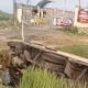 Truk Box Bermuatan Velg Terperosok ke Parit di Jalan Interchange Karawang Barat