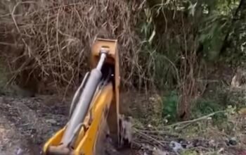Usai Dikeluhkan Warga, Sampah Liar di Pucung Karawang Langsung Diangkut