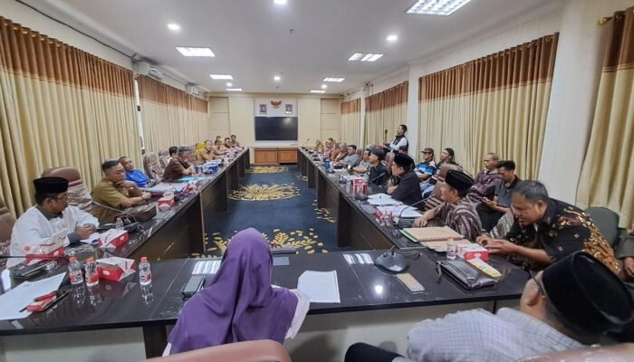 Pedagang Adukan Rencana Revitalisasi Pasar Telagasari ke DPRD Karawang