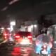 Hujan Picu Luapan Air di Underpass Gorowong Karawang, Pengendara Harap Waspada