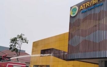 Puslabfor Mabes Polri Periksa Lokasi Kebakaran BPN Karawang, Begini Kondisi Gedungnya Saat Ini