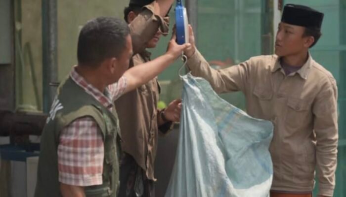 Pertamina Ajak Santri di Karawang Olah Sampah Jadi Kompos hingga Biogas